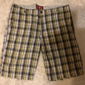 Levi Men Plaid Shorts W 38
